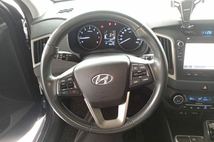 Used Hyundai ix25 2015 1.6L Automatic Two-Wheel-Drive Deluxe DLX Model Steering Wheel