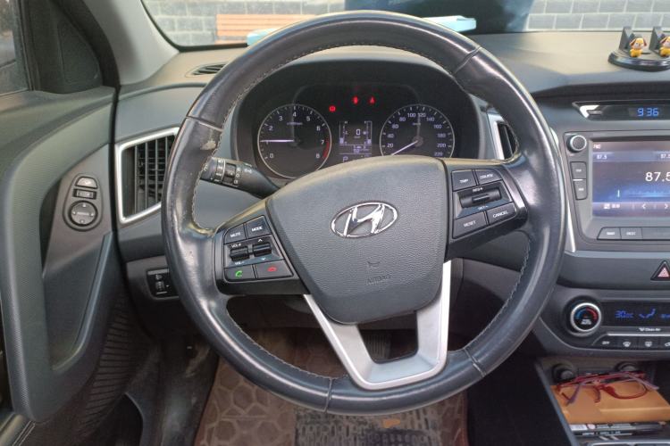 Used Hyundai ix25 2015 1.6L Automatic Two-Wheel-Drive Deluxe DLX Model Steering Wheel