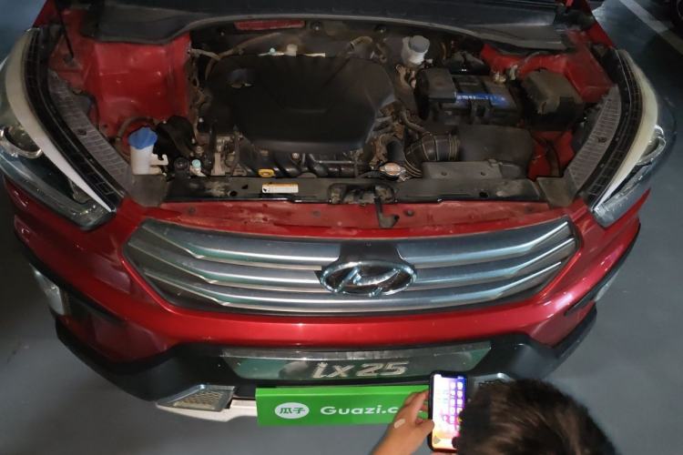 Used Hyundai ix25 2015 1.6L Automatic Two-Wheel-Drive Deluxe DLX Model Engine Bay