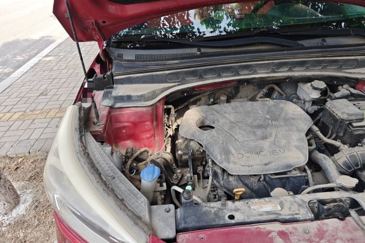 Used Hyundai ix25 2015 1.6L Automatic Two-Wheel Drive Smart GLS Trim Engine Bay Right