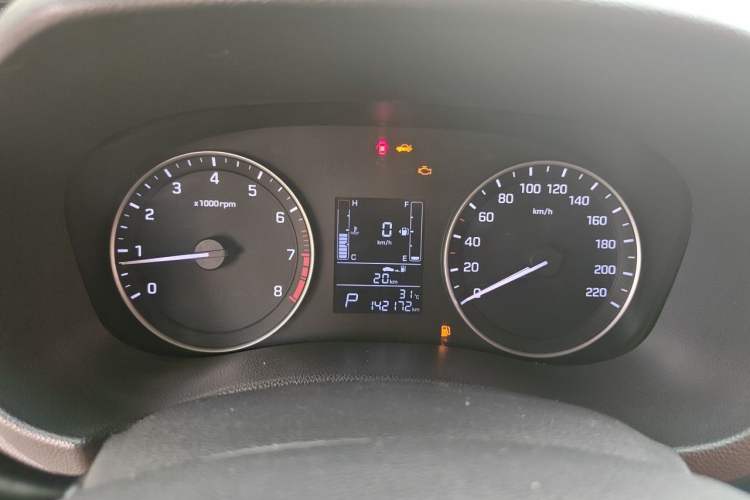 Used Hyundai ix25 2015 1.6L Automatic Two-Wheel Drive Smart GLS Trim Instrument Cluster