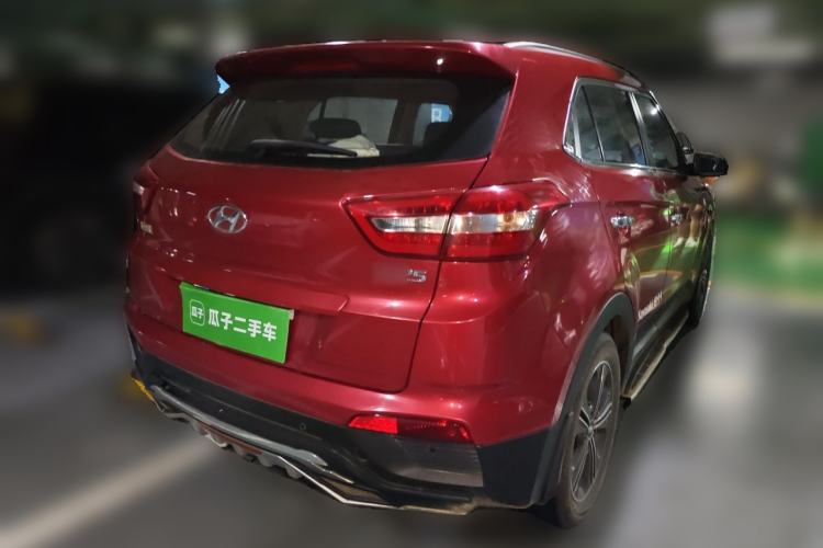 Used Hyundai ix25 2015 1.6L Automatic Two-Wheel-Drive Deluxe DLX Model Rear Right 45 Deg