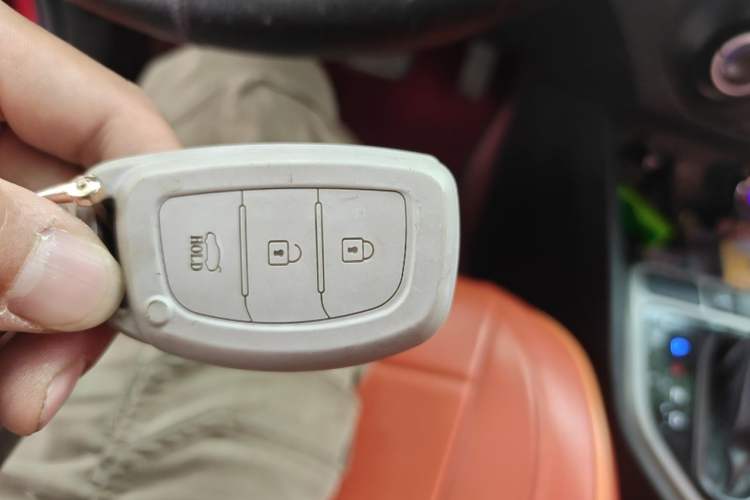 Used Hyundai ix25 2015 1.6L Automatic Two-Wheel Drive Smart GLS Trim Vehicle Key