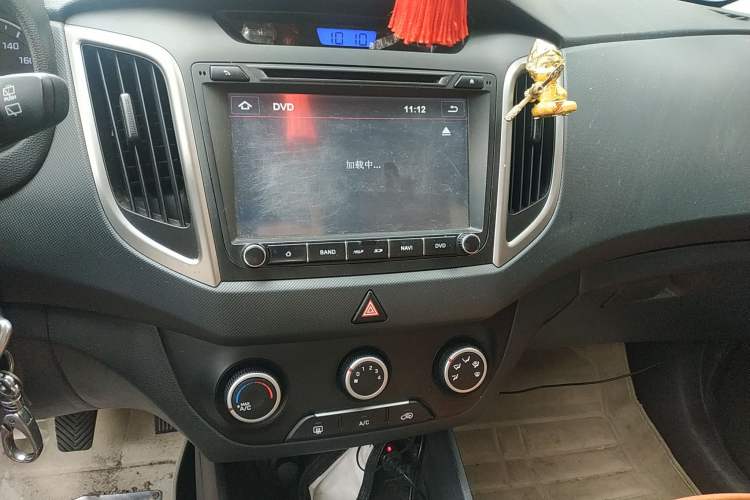Used Hyundai ix25 2015 1.6L Manual Two-Wheel Drive Fashionable GS Model Audio And AC Panel