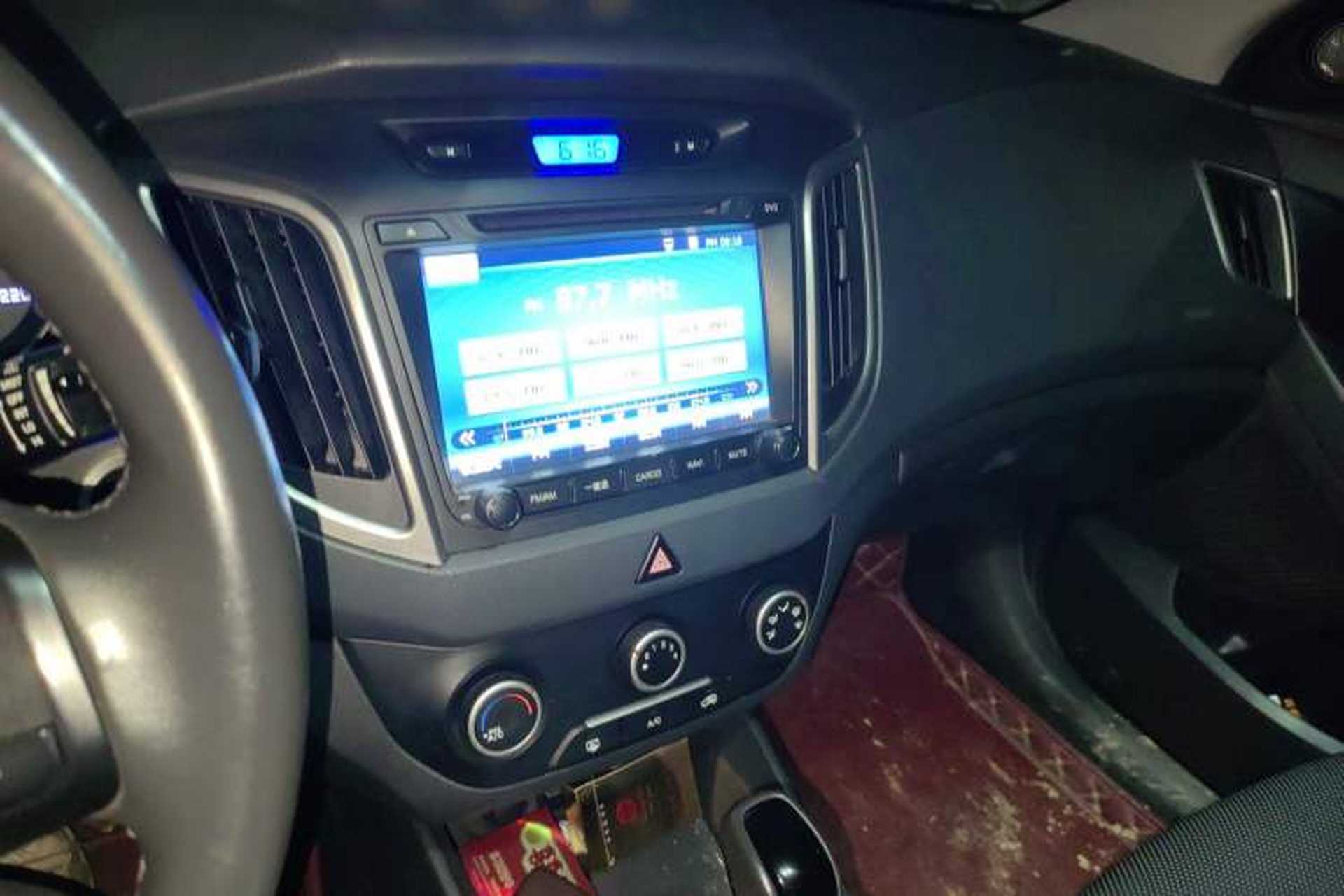 Used Hyundai ix25 2015 1.6L Automatic Two-Wheel Drive Smart GLS Trim Audio And AC Panel