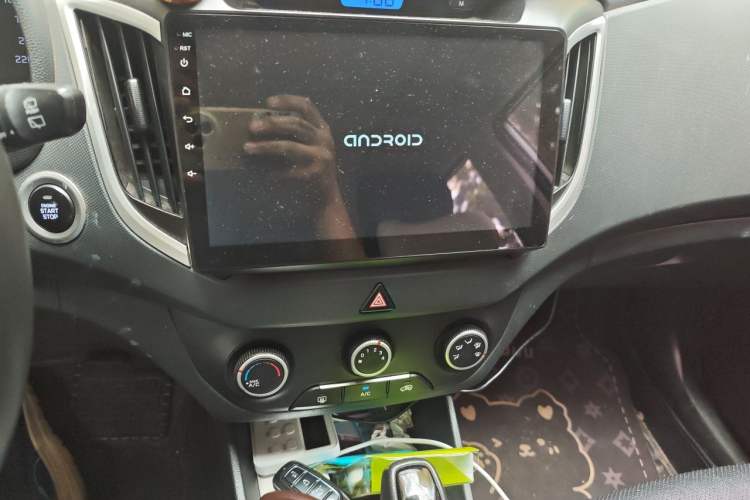 Used Hyundai ix25 2015 1.6L Automatic Two-Wheel Drive Smart GLS Trim Audio And AC Panel