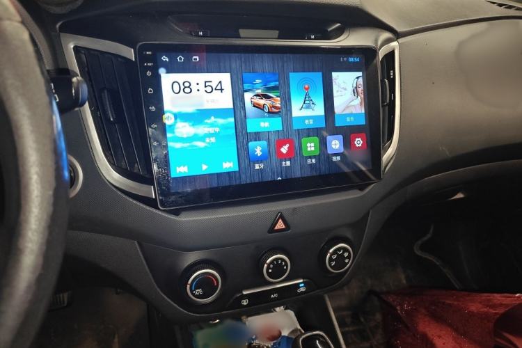 Used Hyundai ix25 2015 1.6L Automatic Two-Wheel Drive Smart GLS Trim Audio And AC Panel