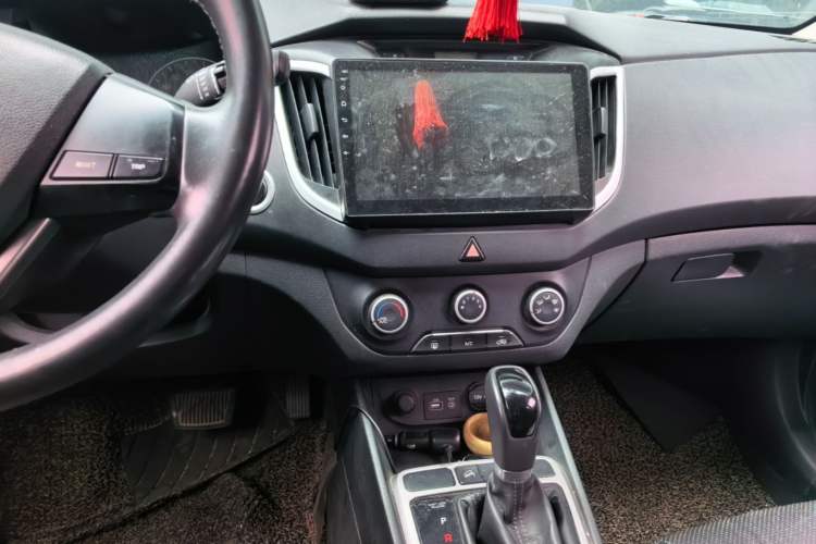 Used Hyundai ix25 2015 1.6L Automatic Two-Wheel Drive Smart GLS Trim Audio And AC Panel