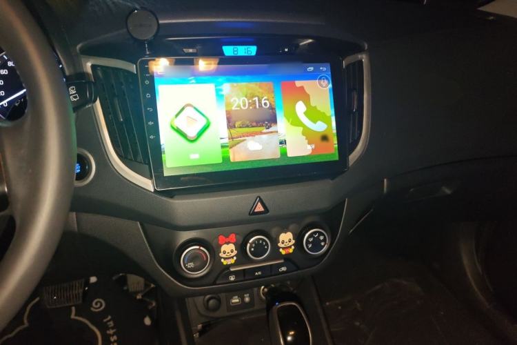 Used Hyundai ix25 2015 1.6L Automatic Two-Wheel Drive Smart GLS Trim Audio And AC Panel