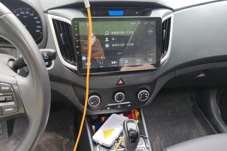 Used Hyundai ix25 2015 1.6L Automatic Two-Wheel Drive Smart GLS Trim Audio And AC Panel