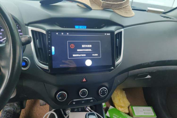 Used Hyundai ix25 2015 1.6L Automatic Two-Wheel Drive Smart GLS Trim Audio And AC Panel