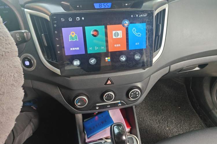 Used Hyundai ix25 2015 1.6L Automatic Two-Wheel Drive Smart GLS Trim Audio And AC Panel