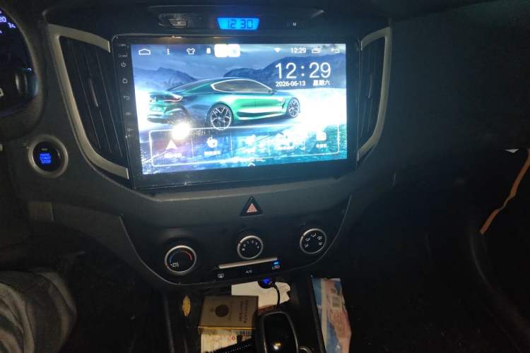 Used Hyundai ix25 2015 1.6L Automatic Two-Wheel Drive Smart GLS Trim Audio And AC Panel