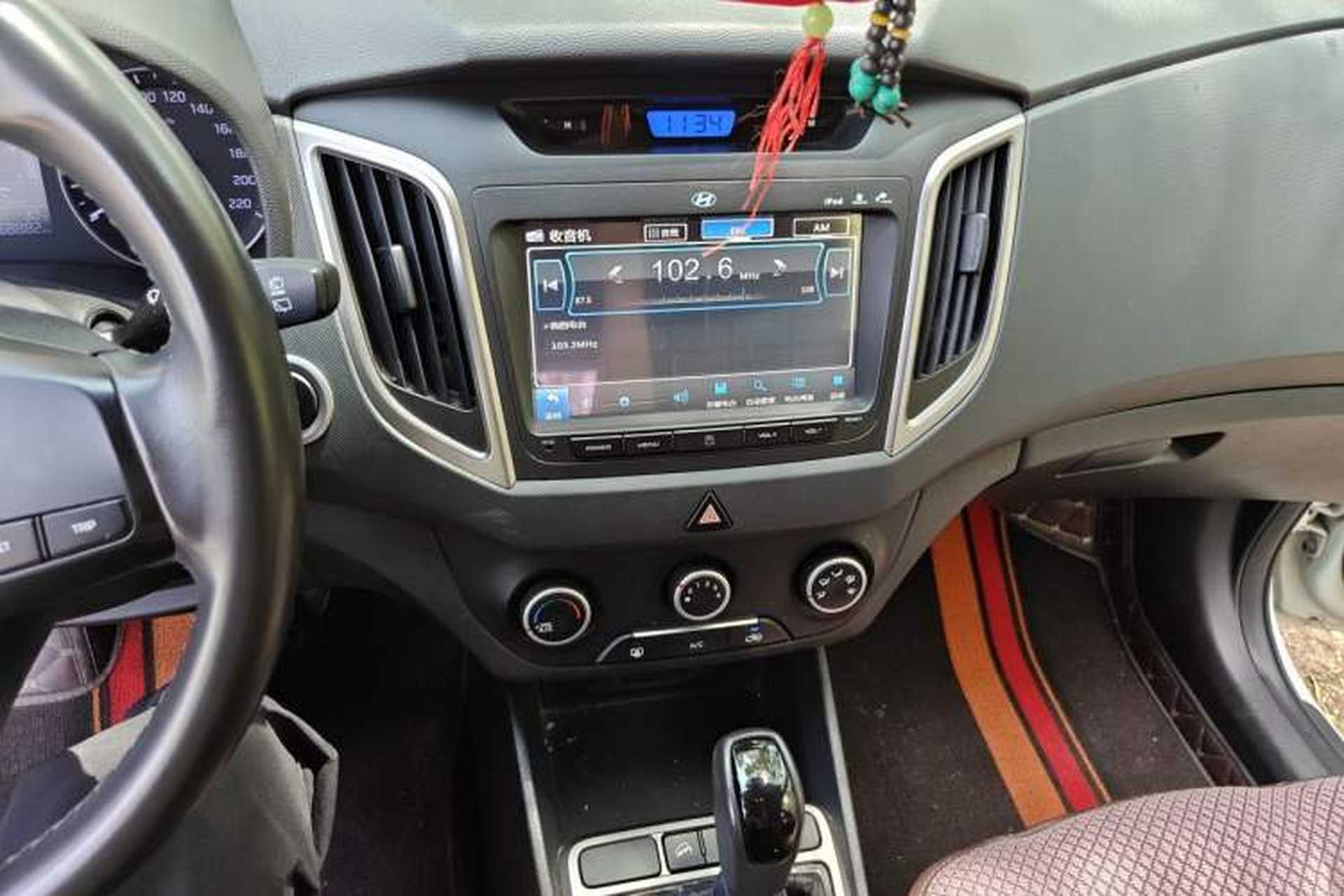 Used Hyundai ix25 2015 1.6L Automatic Two-Wheel Drive Smart GLS Trim Audio And AC Panel