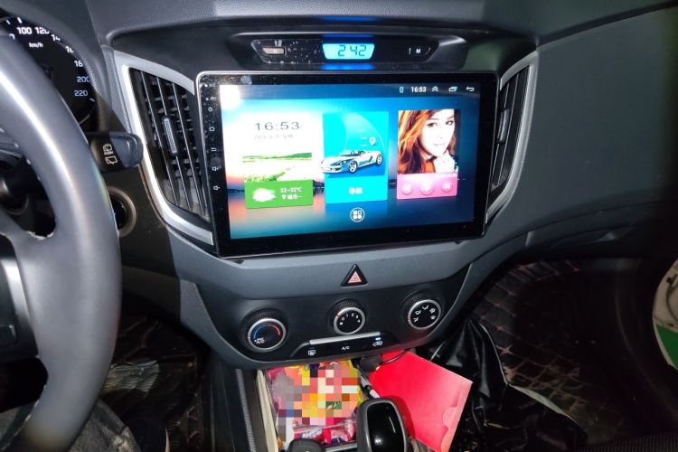 Used Hyundai ix25 2015 1.6L Automatic Two-Wheel Drive Smart GLS Trim Audio And AC Panel