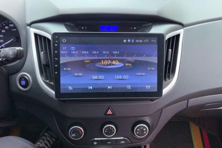 Used Hyundai ix25 2015 1.6L Automatic Two-Wheel Drive Smart GLS Trim Audio And AC Panel
