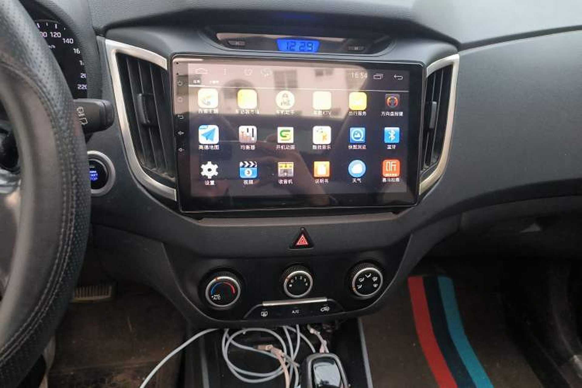 Used Hyundai ix25 2015 1.6L Automatic Two-Wheel Drive Smart GLS Trim Audio And AC Panel