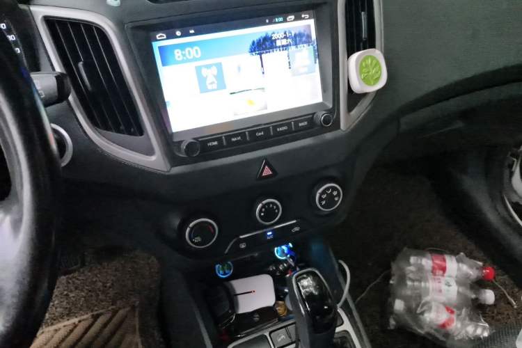 Used Hyundai ix25 2015 1.6L Automatic Two-Wheel Drive Smart GLS Trim Audio And AC Panel