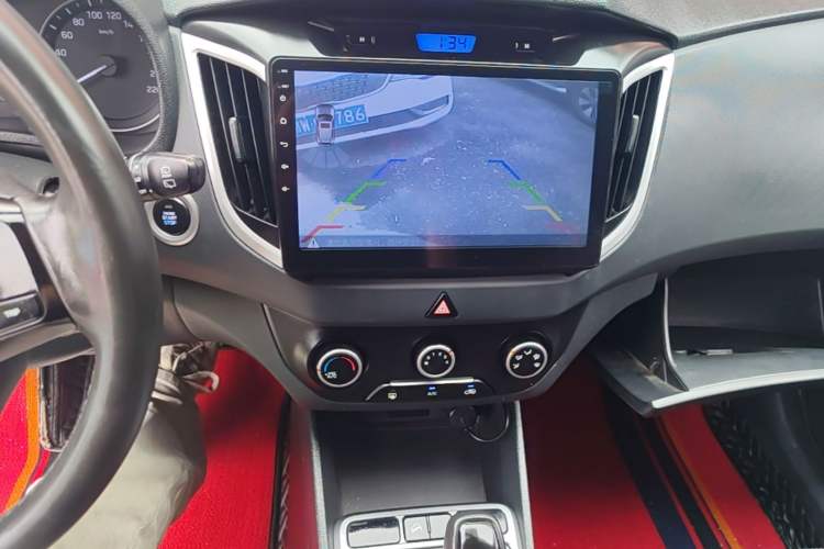 Used Hyundai ix25 2015 1.6L Automatic Two-Wheel Drive Smart GLS Trim Audio And AC Panel