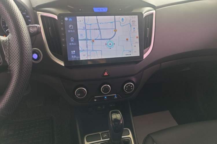 Used Hyundai ix25 2015 1.6L Automatic Two-Wheel Drive Smart GLS Trim Audio And AC Panel