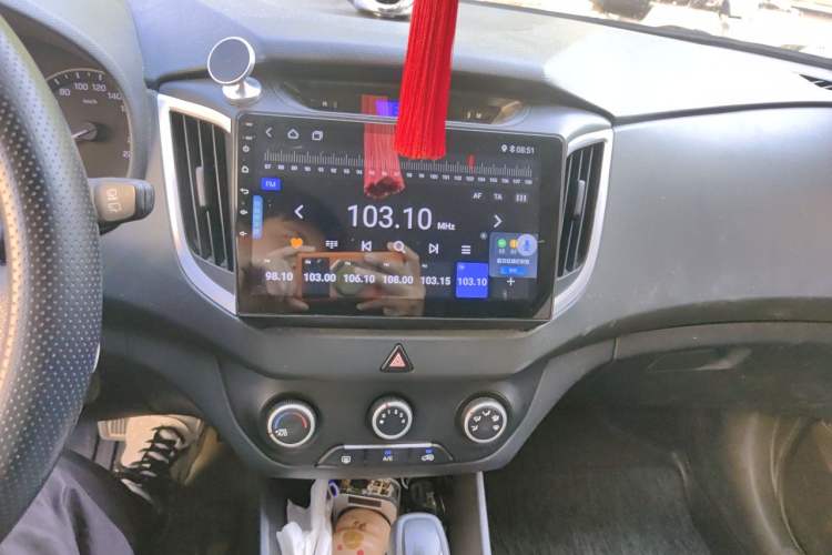 Used Hyundai ix25 2015 1.6L Automatic Two-Wheel Drive Fashionable GS Model Audio And AC Panel