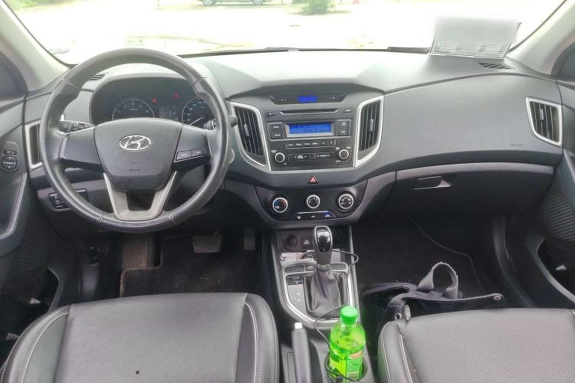 Used Hyundai ix25 2015 1.6L Automatic Two-Wheel Drive Smart GLS Trim Center Console