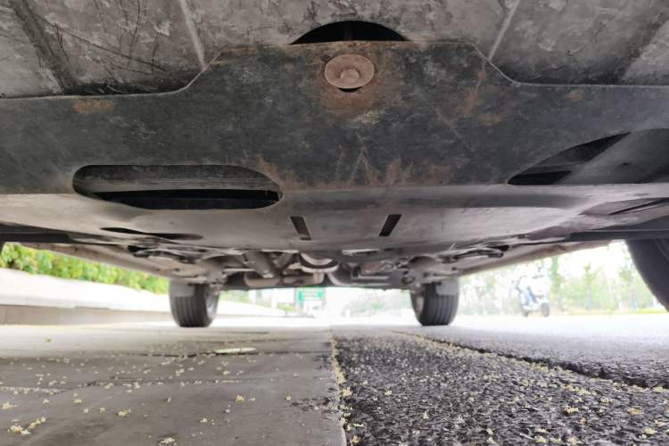 Used Hyundai ix25 2015 1.6L Automatic Two-Wheel-Drive Deluxe DLX Model Chassis Front