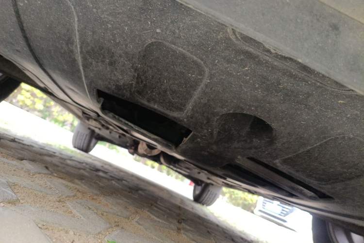 Used Hyundai ix25 2015 2.0L Automatic 4x4 Deluxe DLX Chassis Front