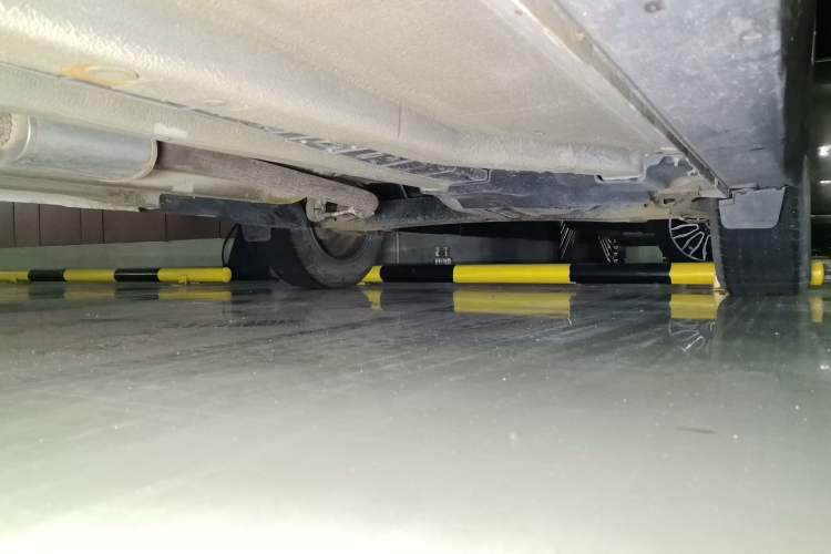 Used Hyundai ix25 2015 1.6L Automatic Two-Wheel-Drive Deluxe DLX Model Chassis Front Left