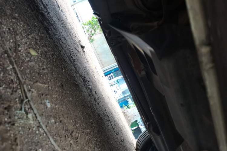 Used Hyundai ix25 2015 1.6L Automatic Two-Wheel-Drive Deluxe DLX Model Chassis Front Left