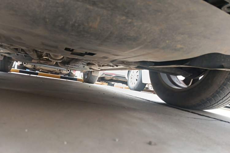 Used Hyundai ix25 2015 1.6L Automatic Two-Wheel-Drive Deluxe DLX Model Chassis Front Left