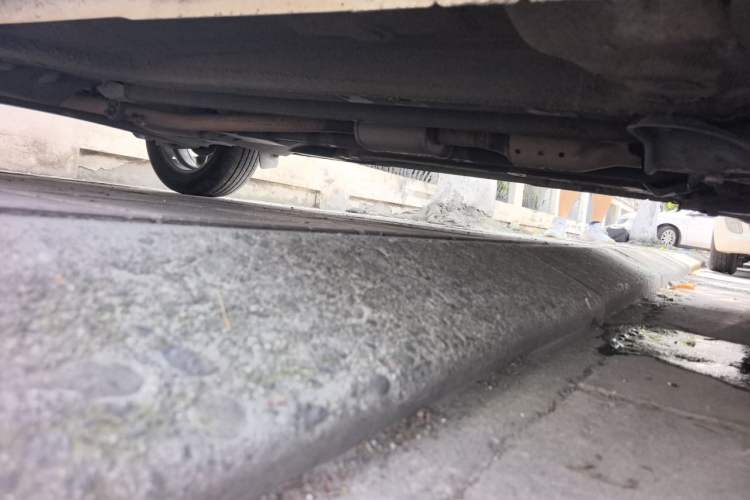 Used Hyundai ix25 2015 1.6L Automatic Two-Wheel-Drive Deluxe DLX Model Chassis Front Right