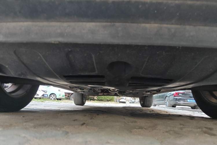 Used Hyundai ix25 2015 1.6L Automatic Two-Wheel-Drive Deluxe DLX Model Chassis Front