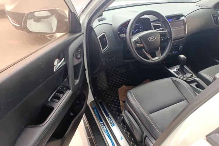 Used Hyundai ix25 2015 1.6L Automatic Two-Wheel Drive Smart GLS Trim Driver Seat