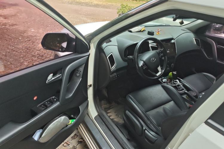 Used Hyundai ix25 2015 1.6L Automatic Two-Wheel Drive Smart GLS Trim Driver Seat