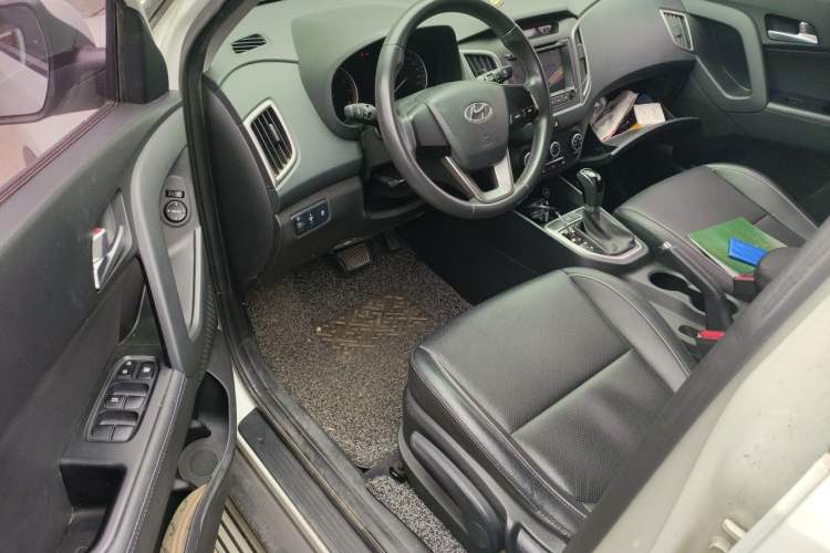 Used Hyundai ix25 2015 1.6L Automatic Two-Wheel Drive Smart GLS Trim Driver Seat