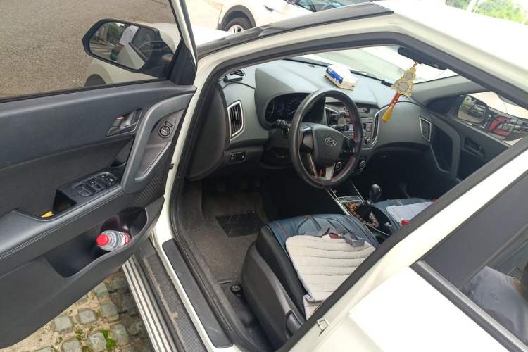 Used Hyundai ix25 2015 1.6L Manual Two-Wheel Drive Fashionable GS Model Driver Seat