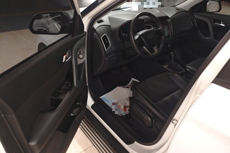 Used Hyundai ix25 2015 1.6L Automatic Two-Wheel Drive Smart GLS Trim Driver Seat