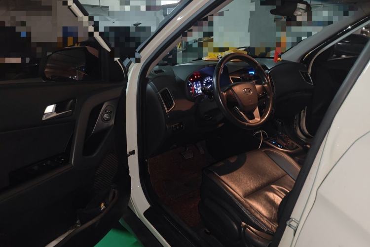 Used Hyundai ix25 2015 1.6L Automatic Two-Wheel Drive Smart GLS Trim Driver Seat