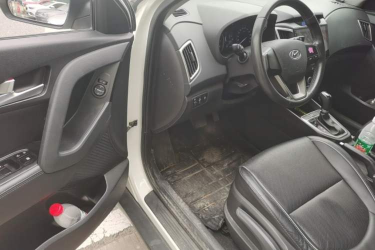 Used Hyundai ix25 2015 1.6L Automatic Two-Wheel Drive Smart GLS Trim Driver Seat