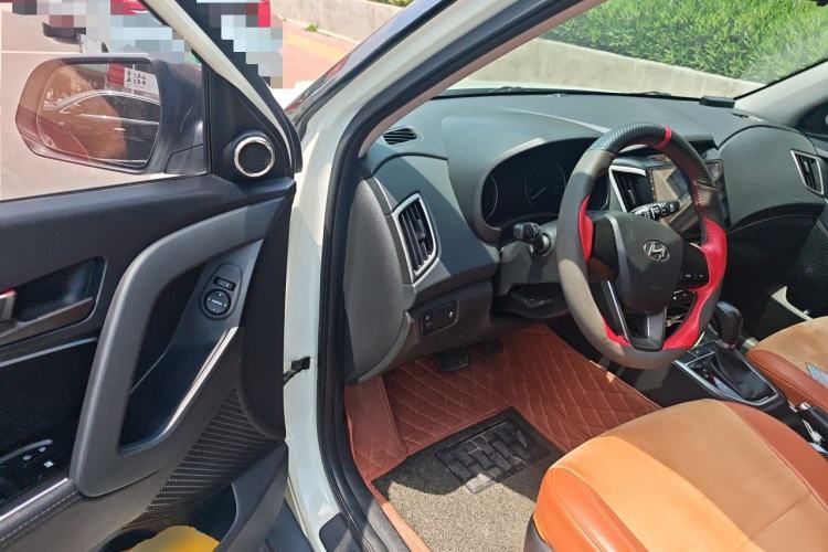 Used Hyundai ix25 2015 1.6L Automatic Two-Wheel Drive Fashionable GS Model Driver Seat