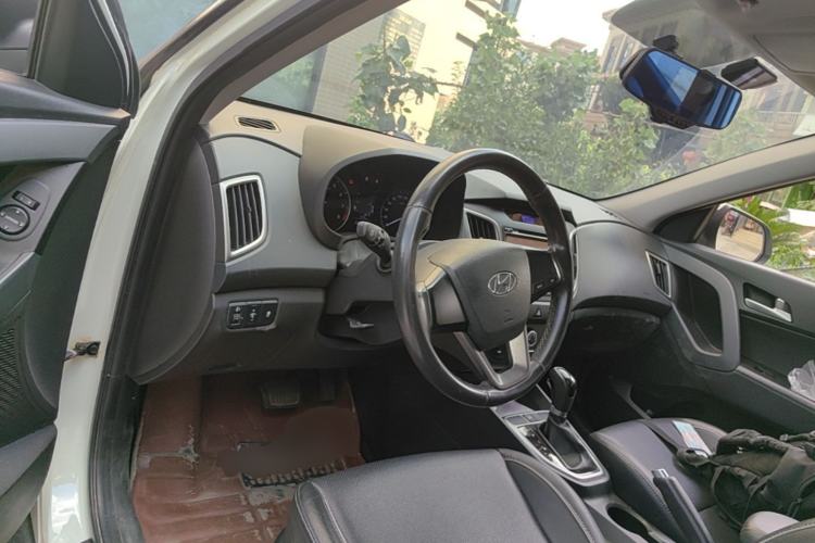 Used Hyundai ix25 2015 1.6L Automatic Two-Wheel Drive Smart GLS Trim Driver Seat