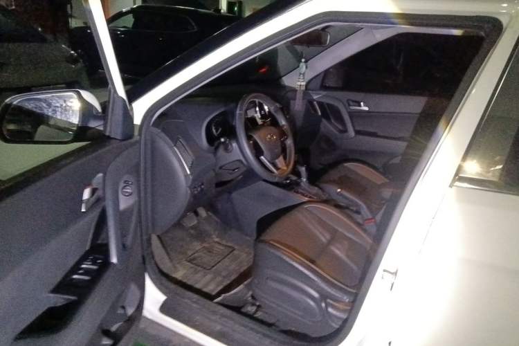 Used Hyundai ix25 2015 1.6L Automatic Two-Wheel Drive Smart GLS Trim Driver Seat