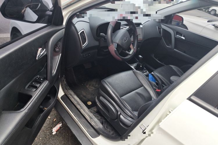 Used Hyundai ix25 2015 1.6L Automatic Two-Wheel Drive Smart GLS Trim Driver Seat