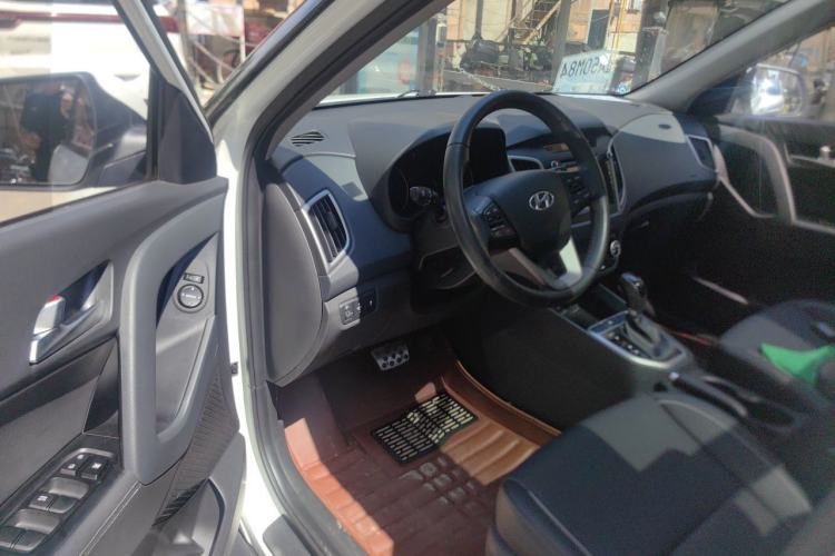 Used Hyundai ix25 2015 1.6L Automatic Two-Wheel Drive Smart GLS Trim Driver Seat