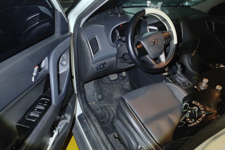Used Hyundai ix25 2015 1.6L Automatic Two-Wheel Drive Smart GLS Trim Driver Seat