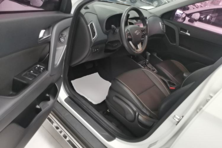 Used Hyundai ix25 2015 1.6L Automatic Two-Wheel Drive Smart GLS Trim Driver Seat