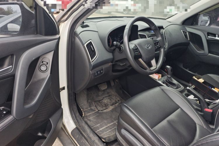 Used Hyundai ix25 2015 1.6L Automatic Two-Wheel Drive Smart GLS Trim Driver Seat