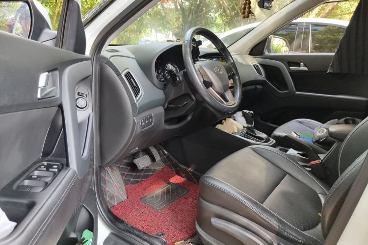 Used Hyundai ix25 2015 1.6L Automatic Two-Wheel Drive Smart GLS Trim Driver Seat