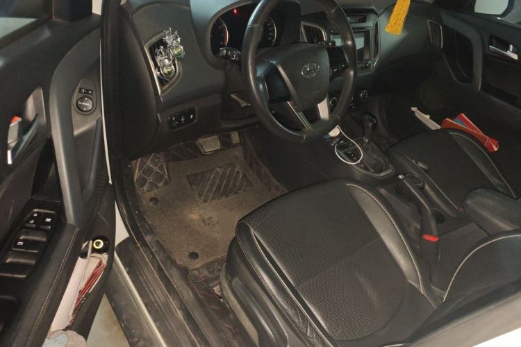 Used Hyundai ix25 2015 1.6L Automatic Two-Wheel Drive Smart GLS Trim Driver Seat
